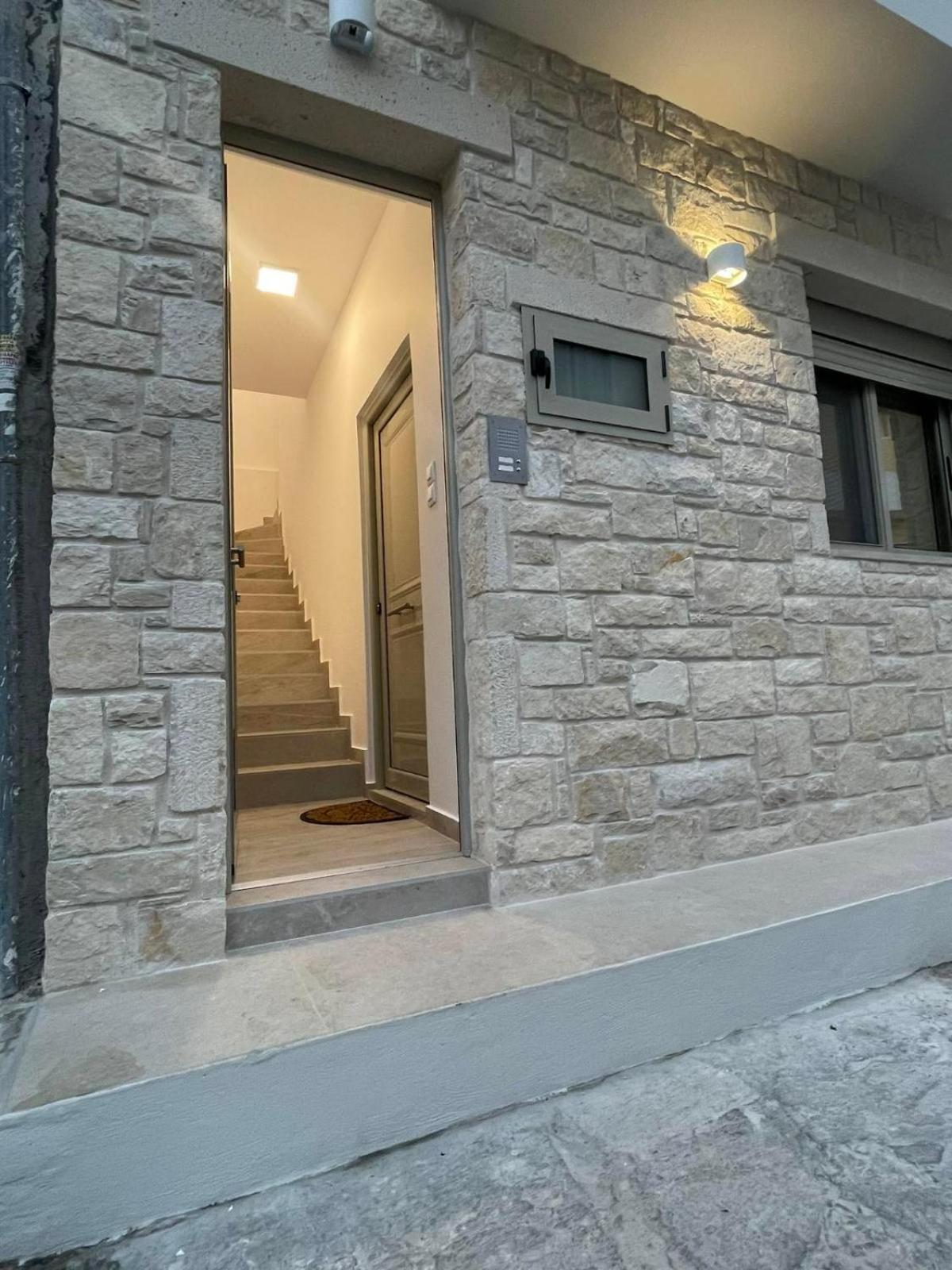 Armonia Small Luxury Apartments Ierápetra Habitación foto